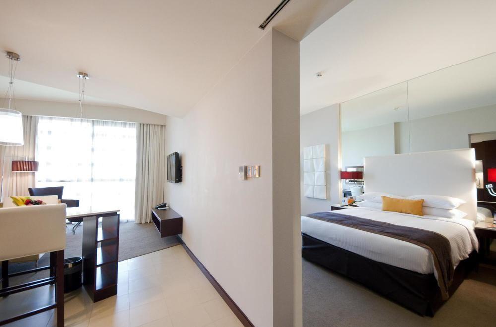 Centro Sharjah Hotell Exteriör bild